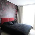 New Mona Red Apartmán *